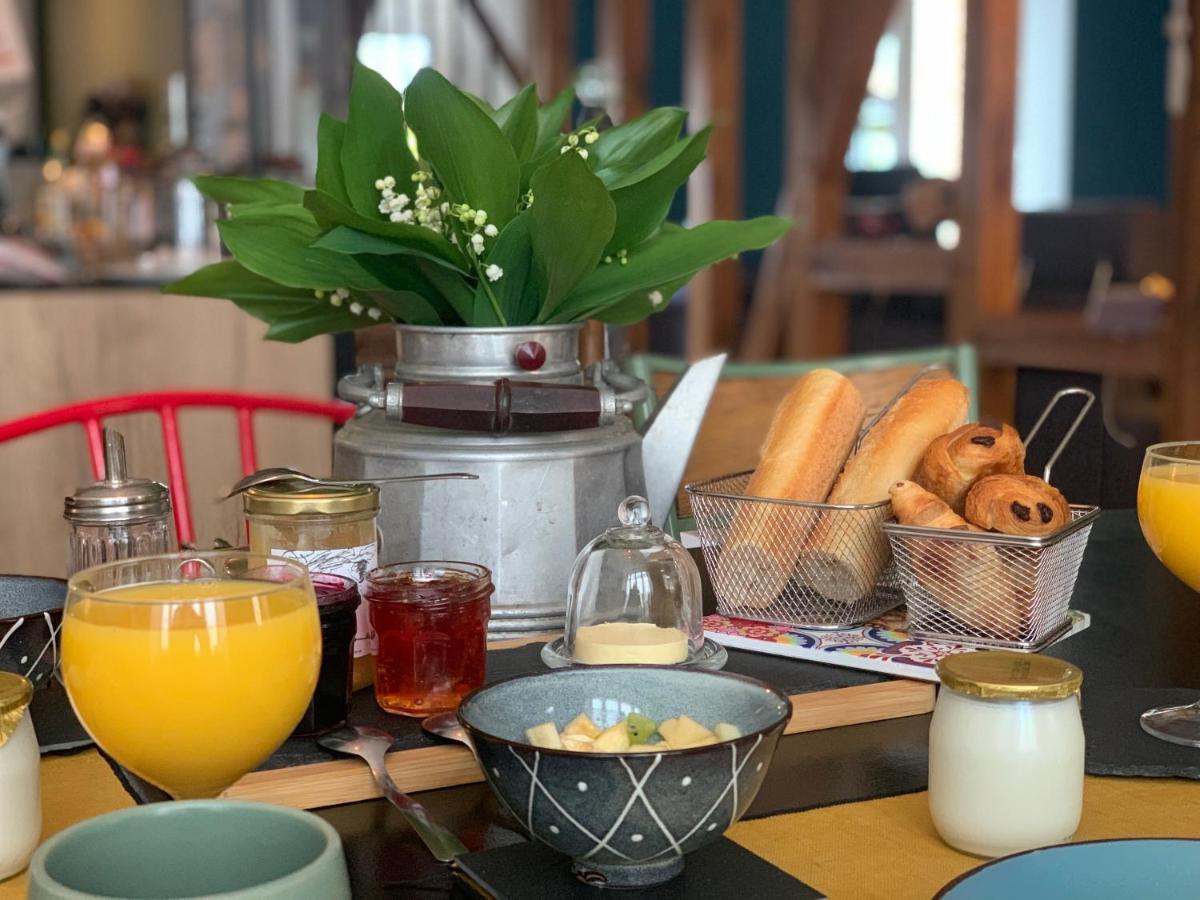 Cote Jardin Bed & Breakfast Sainte-Suzanne  ภายนอก รูปภาพ
