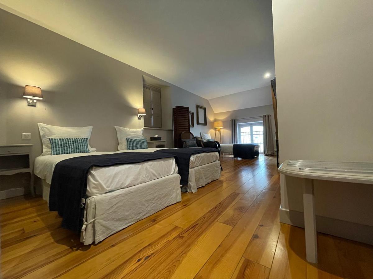 Cote Jardin Bed & Breakfast Sainte-Suzanne  ภายนอก รูปภาพ