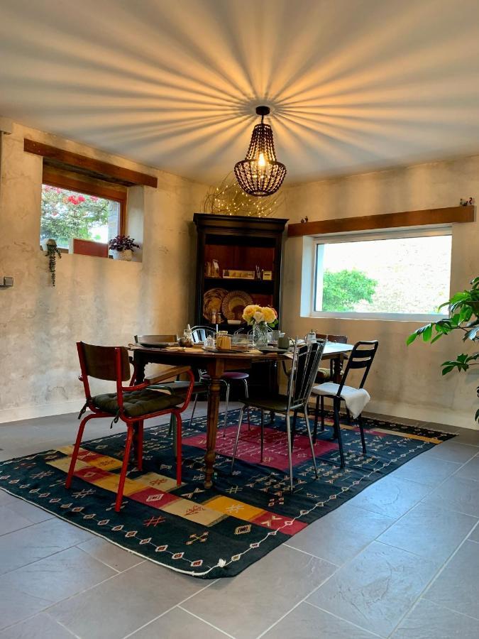 Cote Jardin Bed & Breakfast Sainte-Suzanne  ภายนอก รูปภาพ