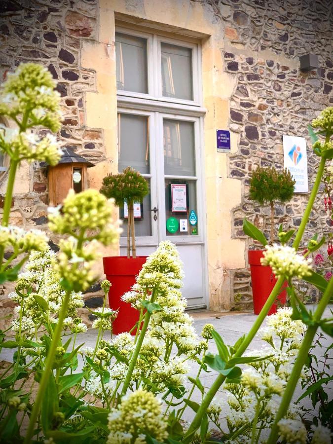 Cote Jardin Bed & Breakfast Sainte-Suzanne  ภายนอก รูปภาพ